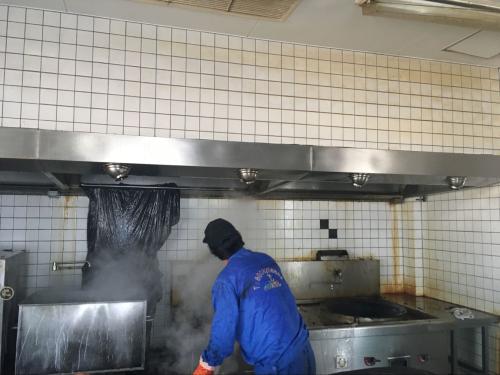 東莞飯店油煙機(jī)排煙管清洗公司